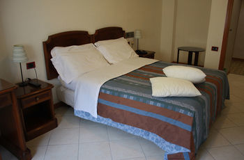 Hotel San Giuseppe Поццуоли Экстерьер фото
